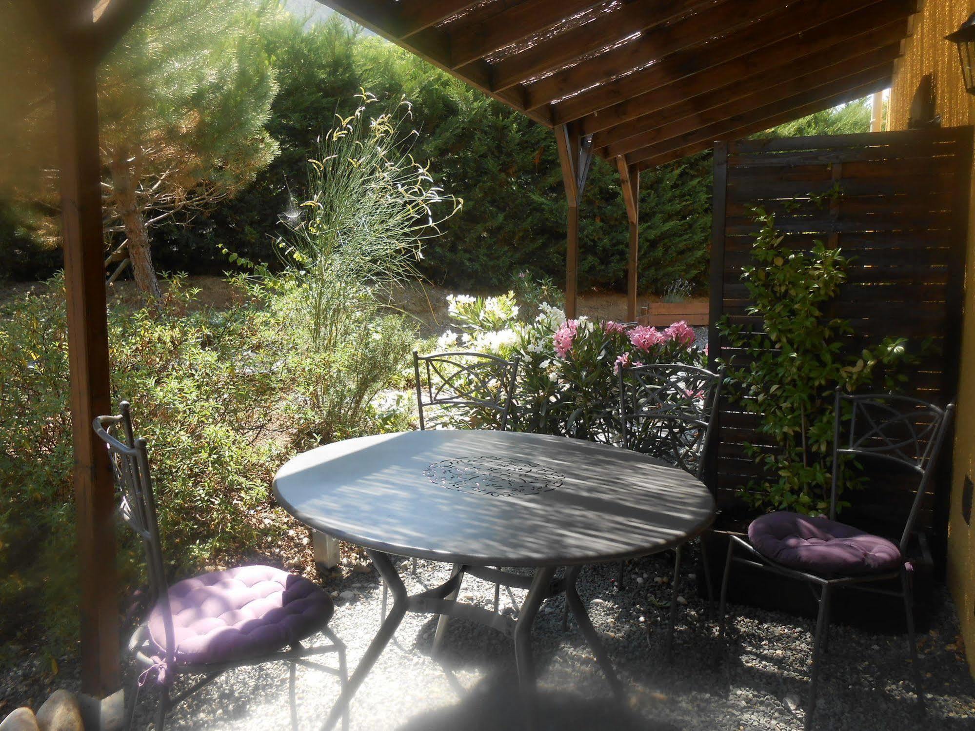 مبيت وإفطار بيلفيان إي كيفيِراك Le Jardin Des Gorges المظهر الخارجي الصورة